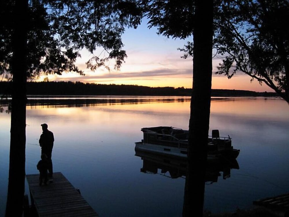 Chicaugon Lake Inn