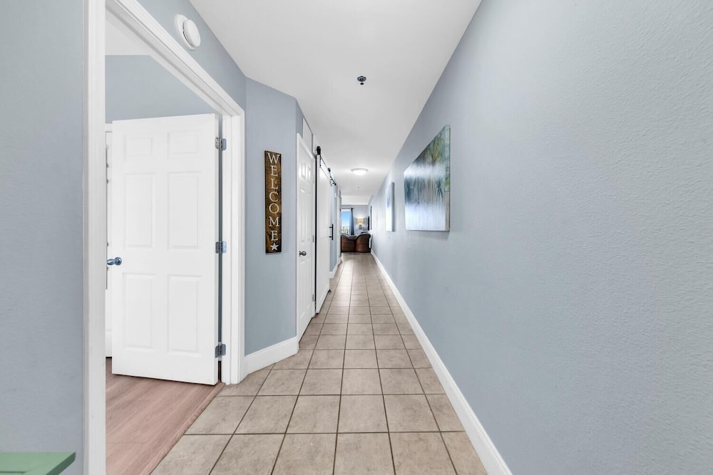 Laketown Wharf 317