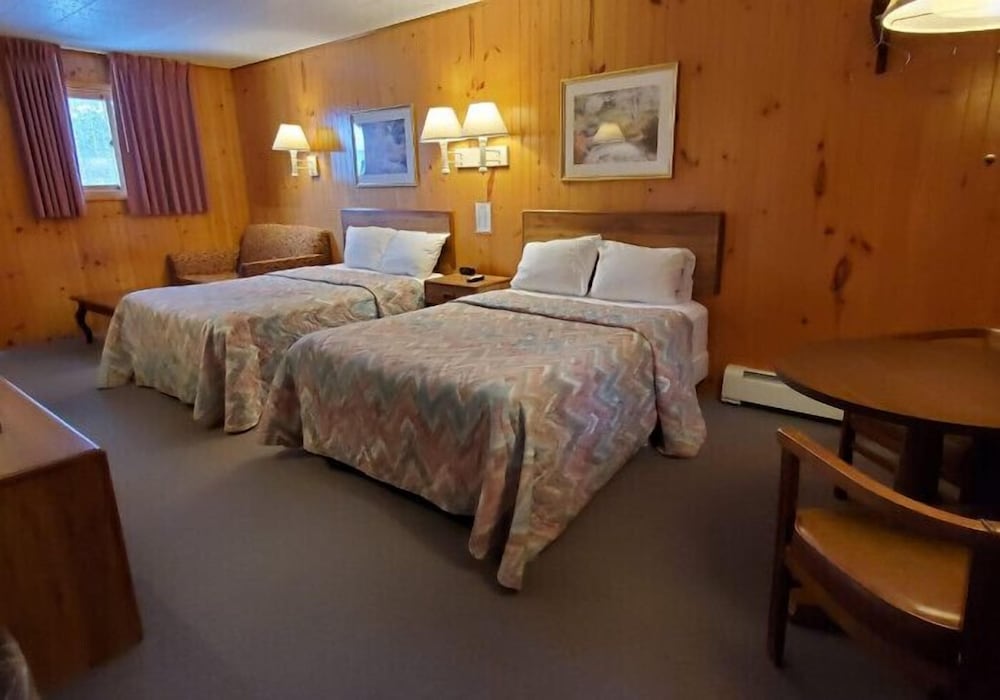 Red Ranch Motel