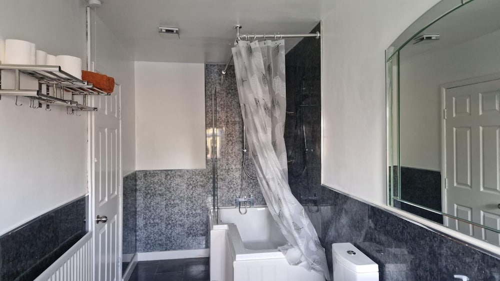 Amani 2-bed Bungalow - Sleeps 4 - Pet Friendly