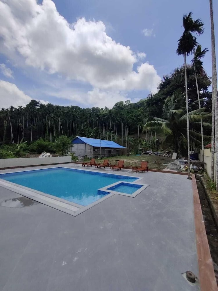 ARINA ISLAND RESORT-A BERGAMONT GROUP