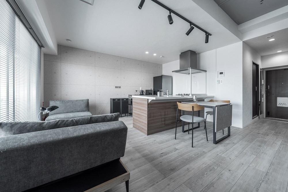 LUXIA 503