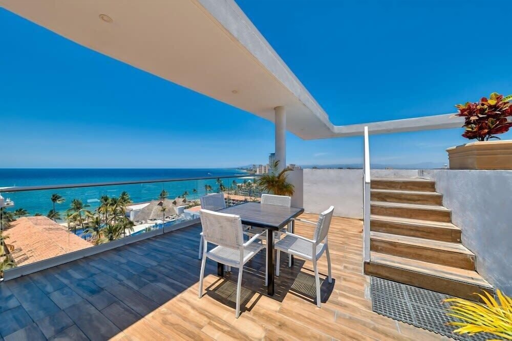 New 1 Br Unit 2 Min From Beach - Pool - King Bed