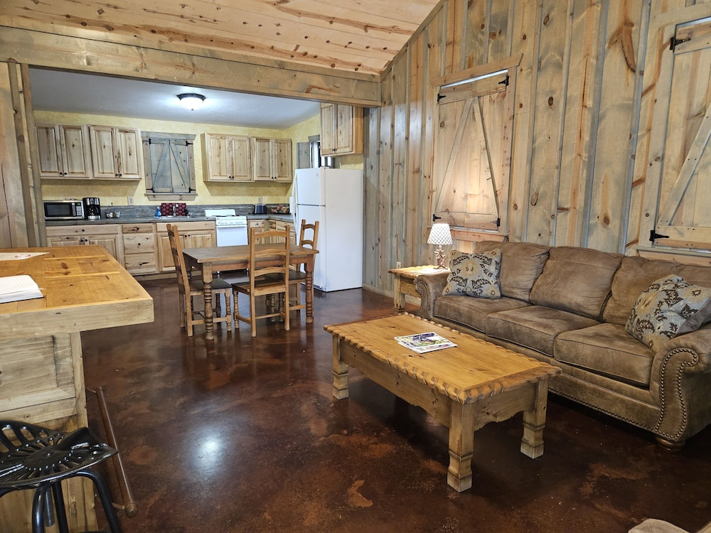 Breezy Hills Cottages