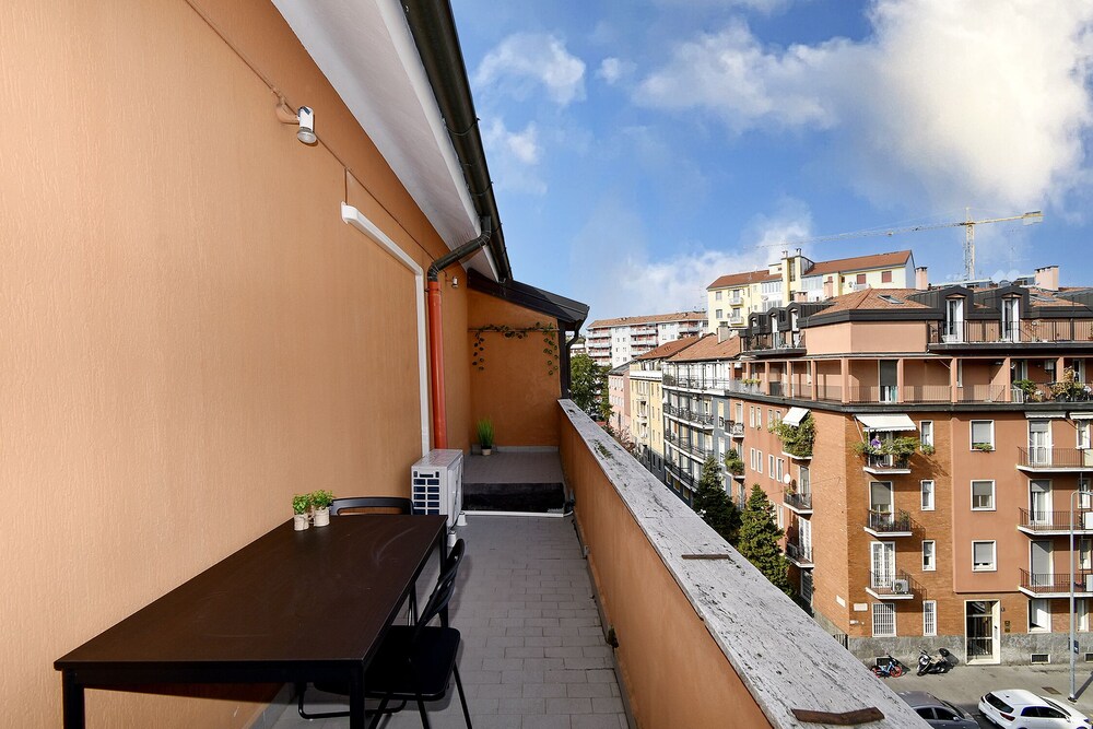 San Siro-DUOMO 15min Free WI-FI Netflix photo 4