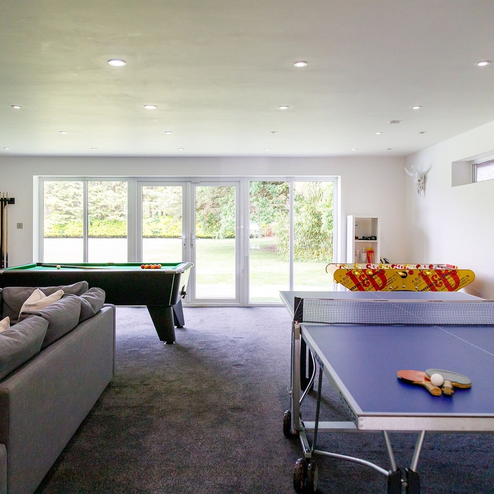 Stunning 5BR Home With Pool - 5 min to Beach view 5