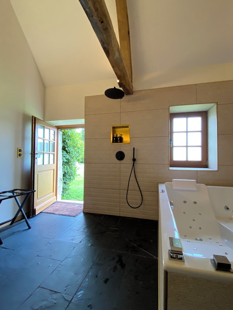 Domaine de Prestal view 3