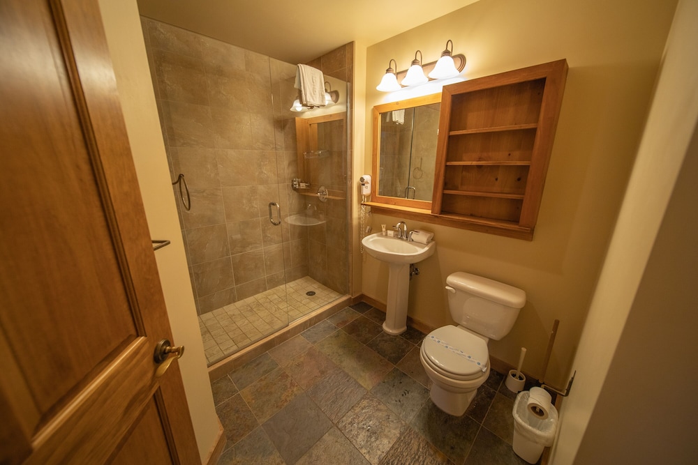 Red Hawk Lodge 2269