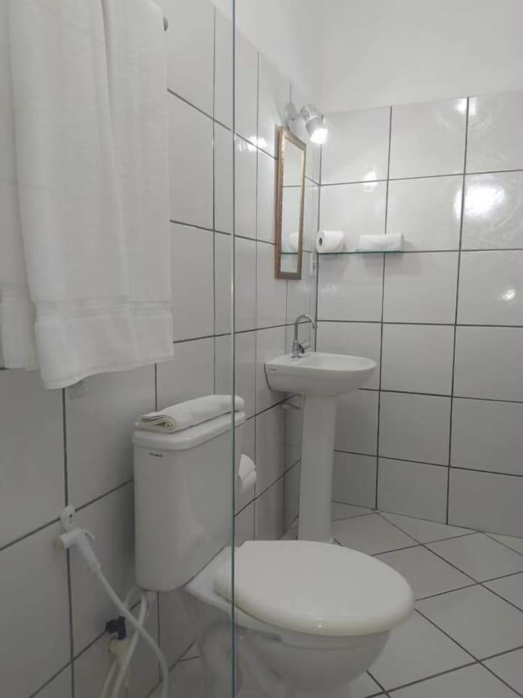 POUSADA ÁGUA DE COCO
