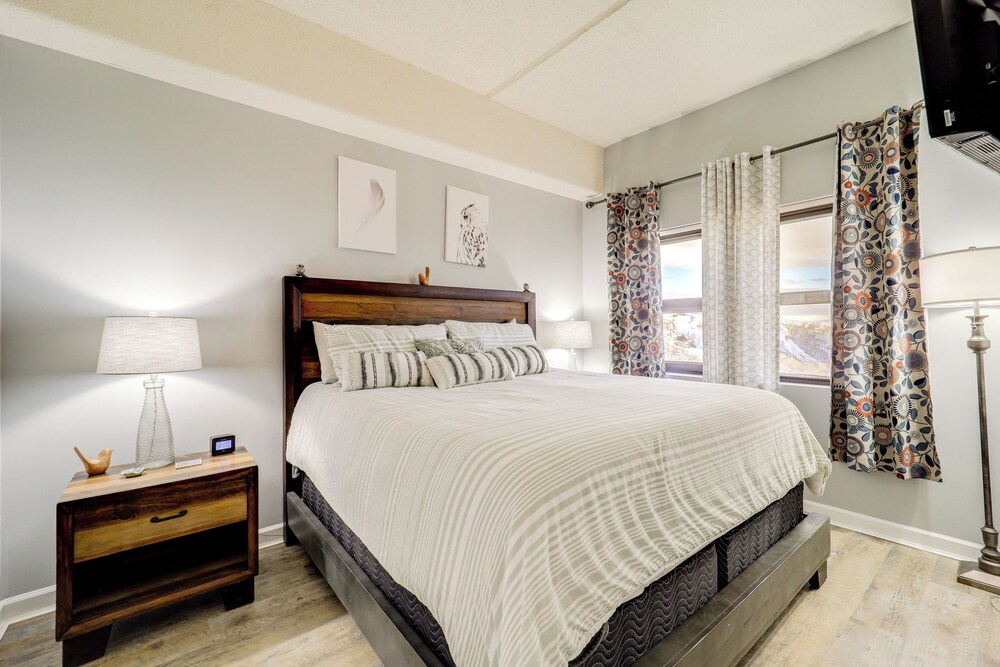 3 Mi to Sugar Mountain Ski Resort: Cozy Getaway!