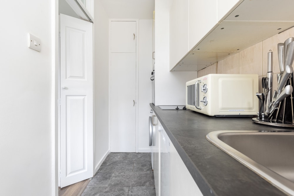 The Pimlico Collection