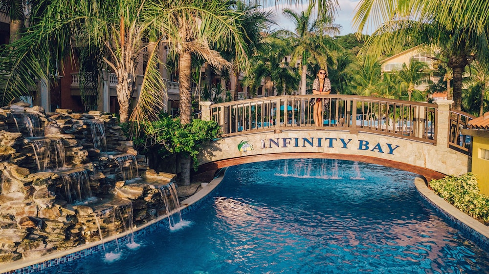 Infinity Bay Spa & Beach Resort - Photo 64