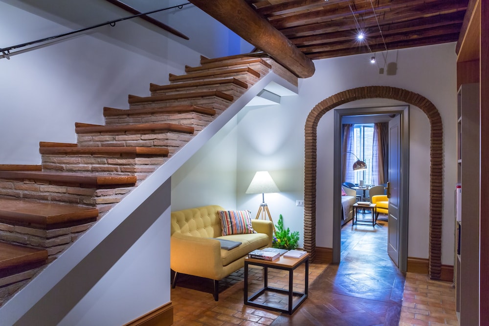 Grand Master Suites