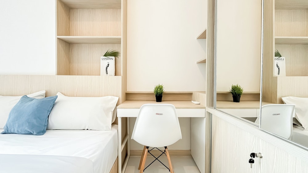 Simple Designed 2Br Near Tokyo Hub At Tokyo Riverside Pik 2 Apartment