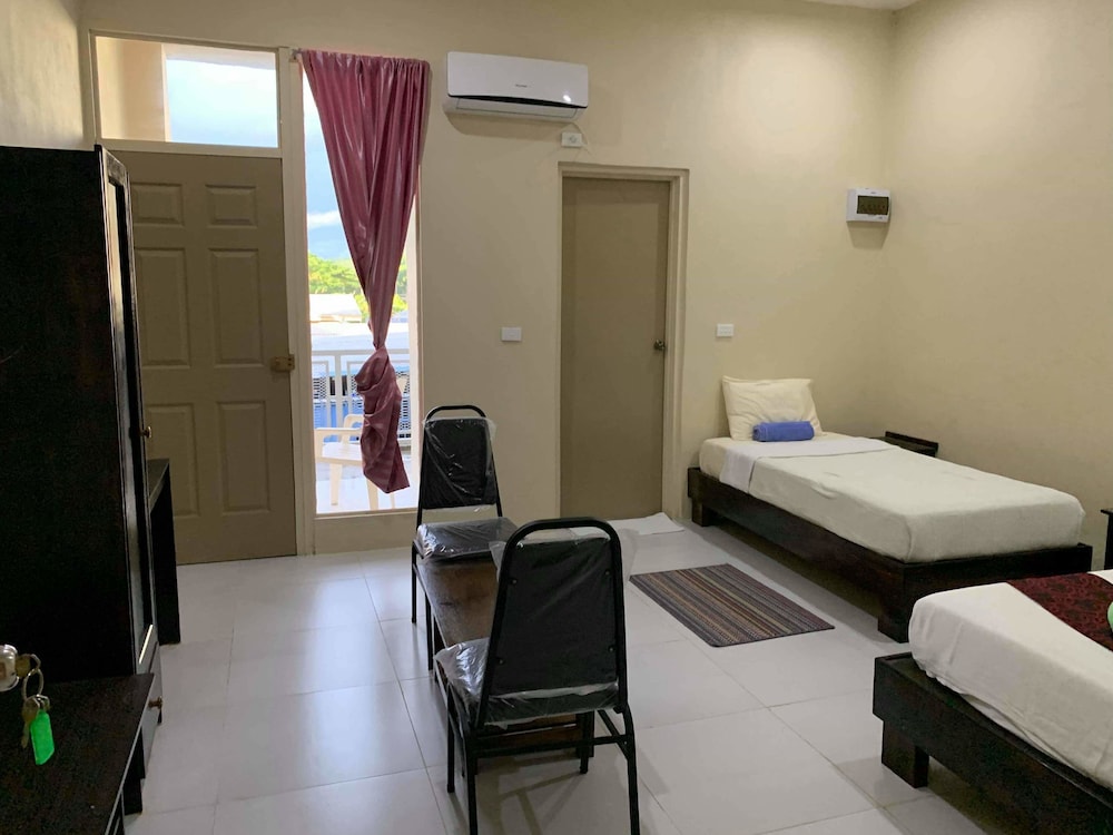 Bay View Barbers Lodge - view 13