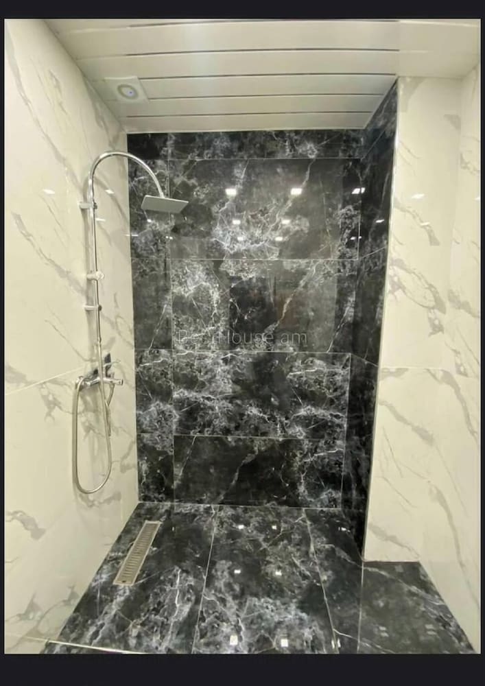 Apartment on Aram Khachatryan street