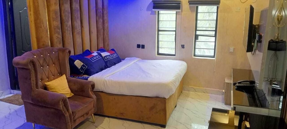 517VIP Suites and Apartments Awka