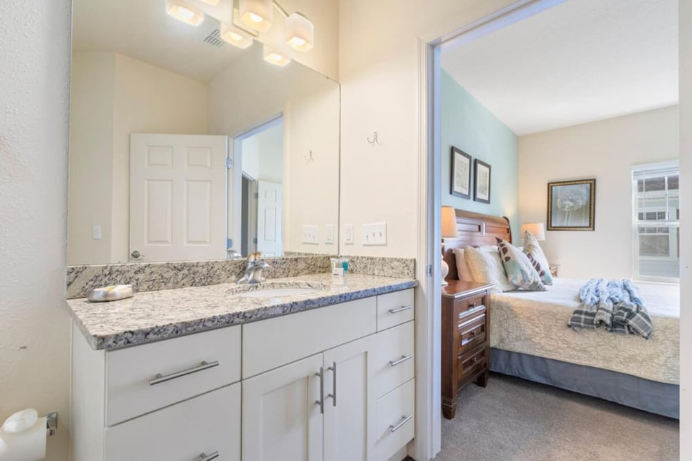 Amazing 4bdr House in Disney 20104