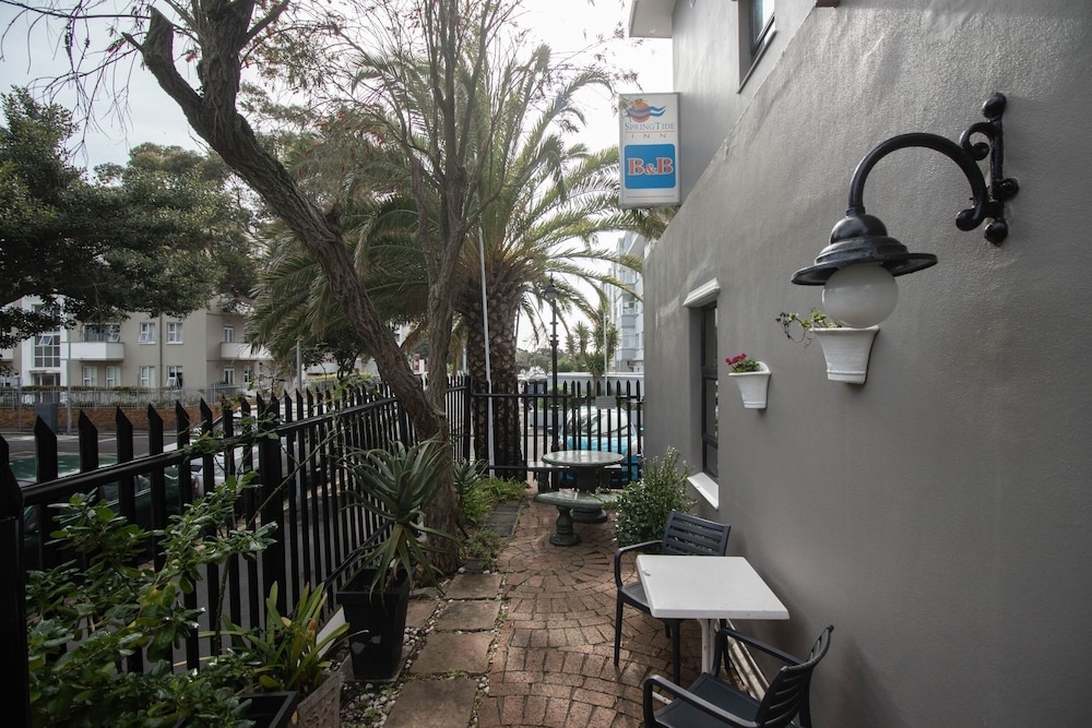 Spring Tide Inn by CTHA