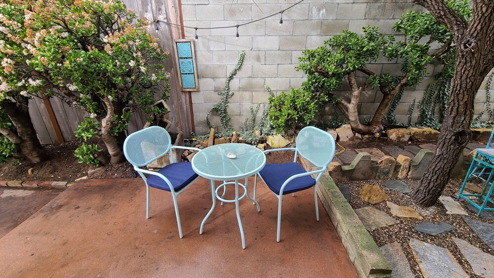 371 Stimson Ave 2 Bedroom Home by Redawning view 4