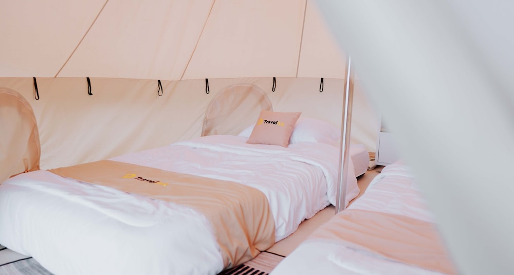 Glamping Telaga Menjer By Travelink