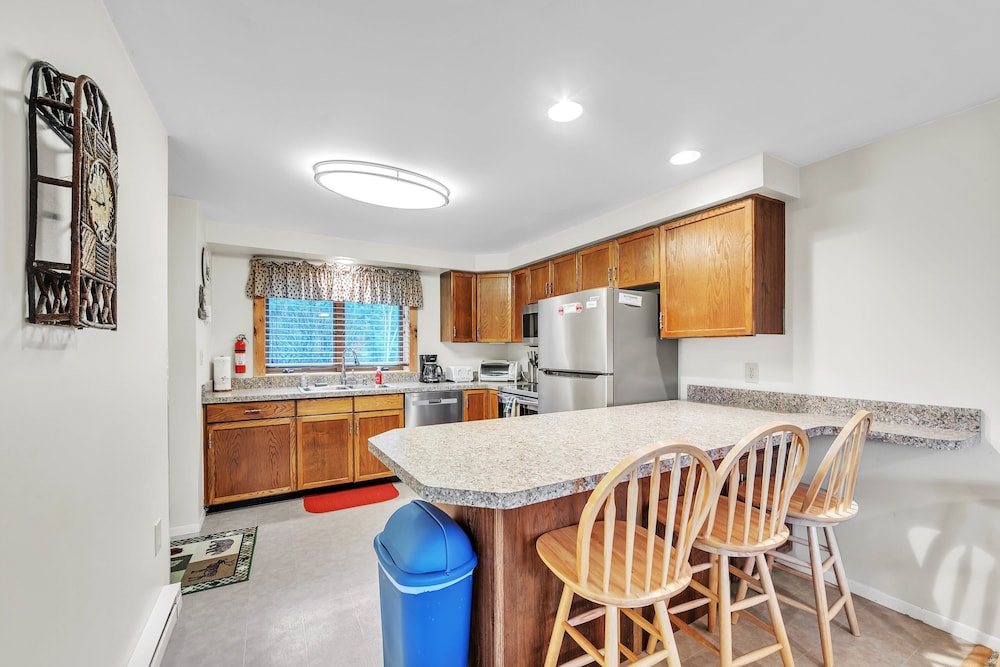 Pine Knot 62h - Retreat With Private Play Area 3 Bedroom Townhouse by The Summit at Gore Mountain