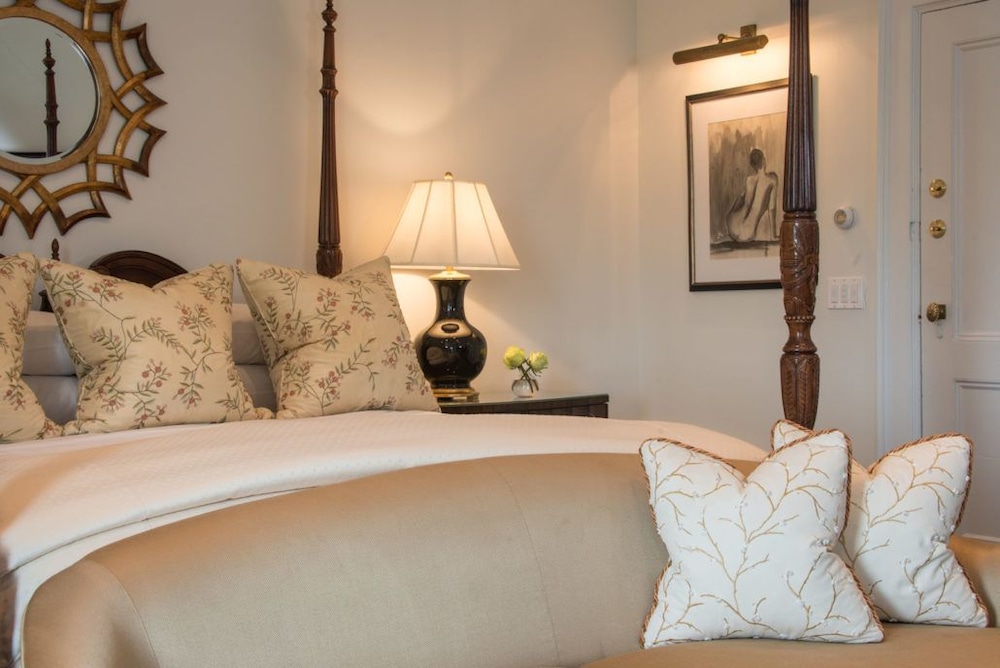 Lenox Vacations - Kemble Inn - Property Image 43