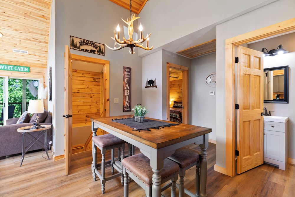 Eagle Mountain Cabin
