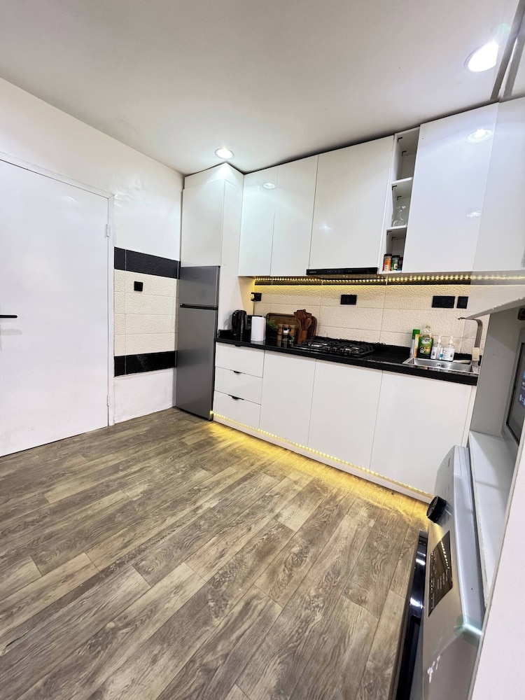 Luxury 2BR Apt Central Lekki Phase 1