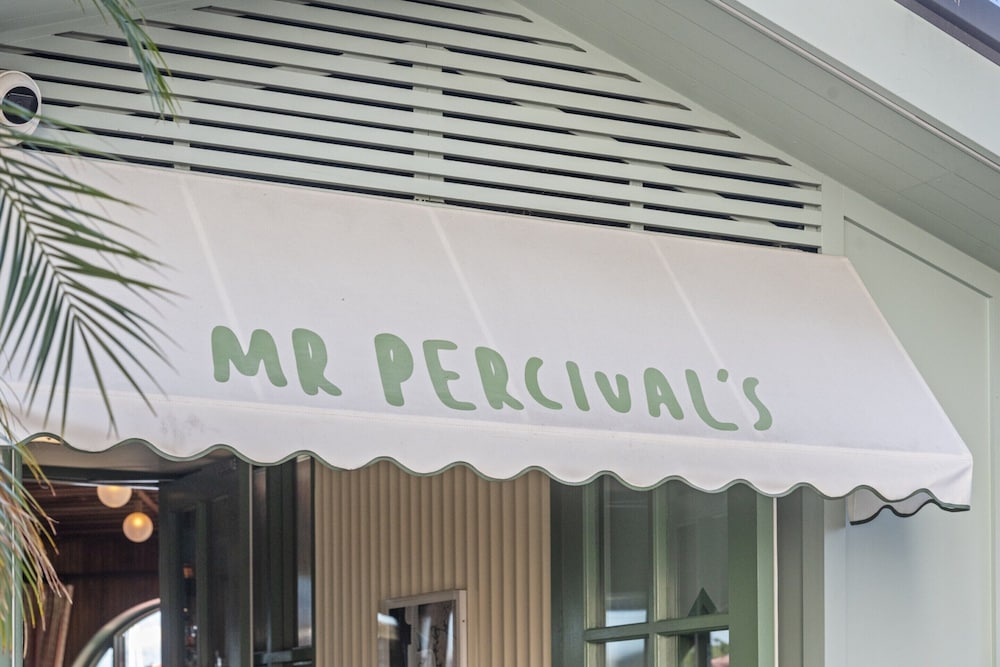 Stylish Brisbane City Stay With Bbq, Pool & Gym