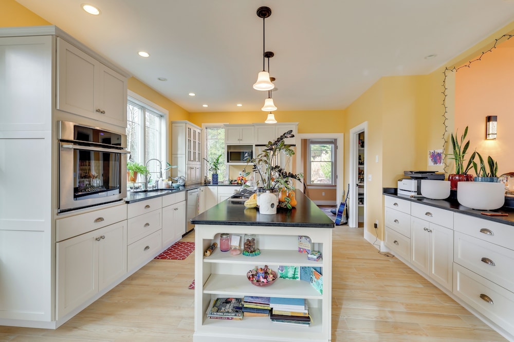 Secluded Family Home Near Hiking in Voluntown!