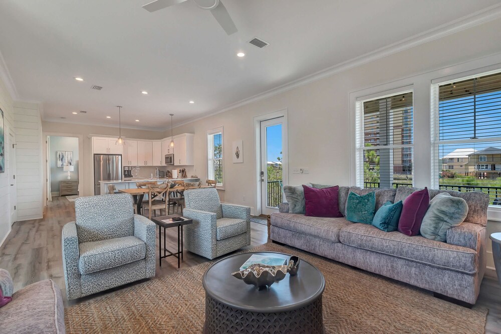 Azure Horizon Beachfront Charm in Gulf Shores