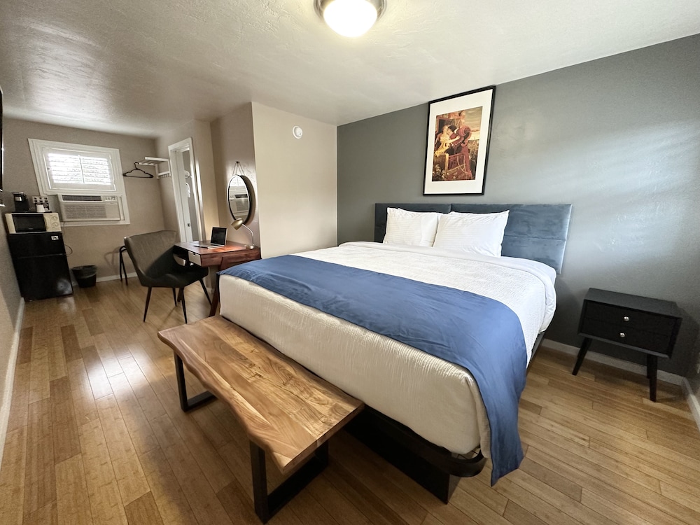 Ashland Vacations - Ashland Motel - Oregon - Property Image 11
