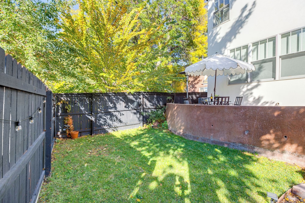 Wash Park Access: Denver Apt w/ Outdoor Dining!