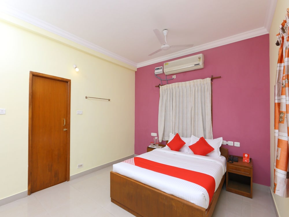 OYO 14091 Surabhi House Stays and Resorts