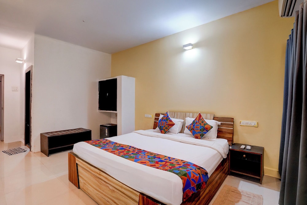 Fabhotel Bay Breeze