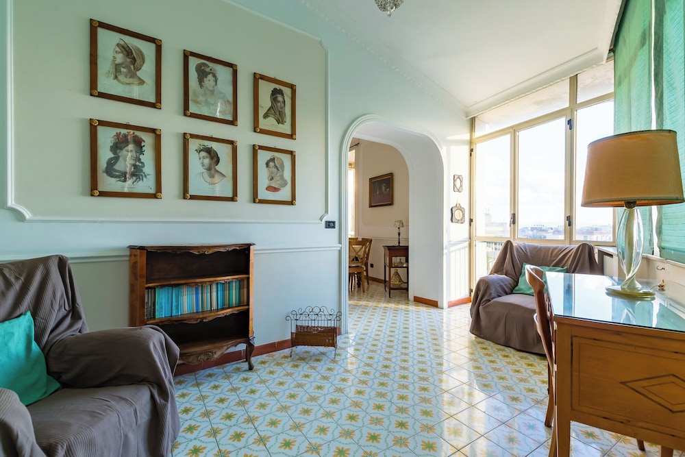 Villa Paola - Hidden Panoramic Garden and Terraces by Napoliapartments