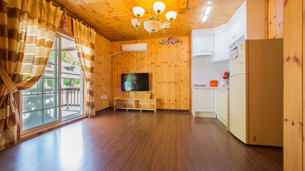 Muju Cherish Pension