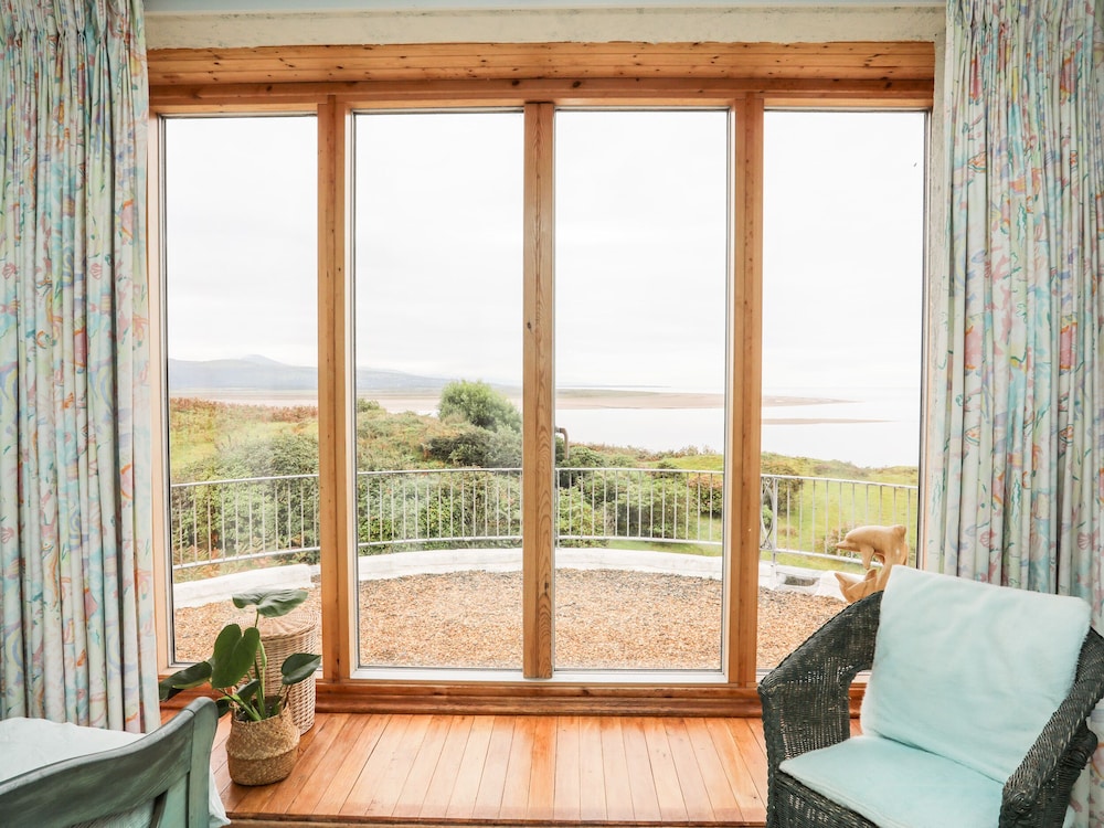 Bryn Y Mor, Borth Y Gest view 4