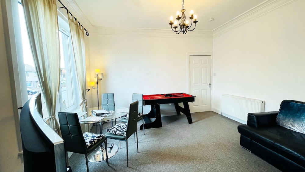 Luxury 2 Bedroom Entire Flat - Self Check in & Check out