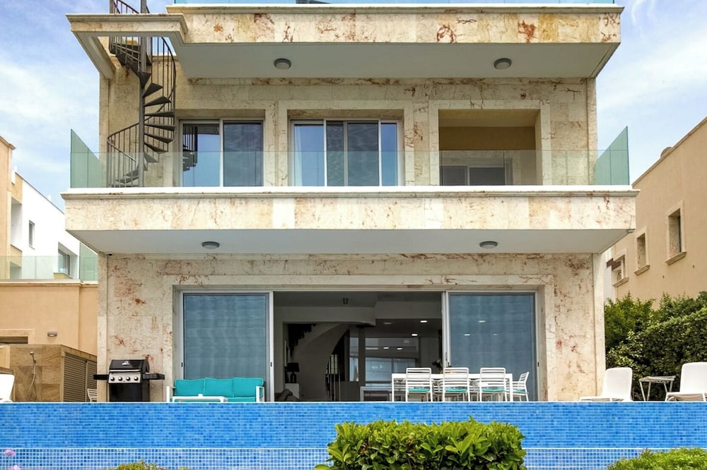 Olymp Luxury Villa C