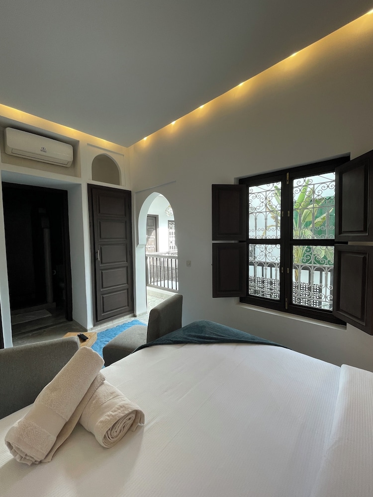Riad Awatif le 36