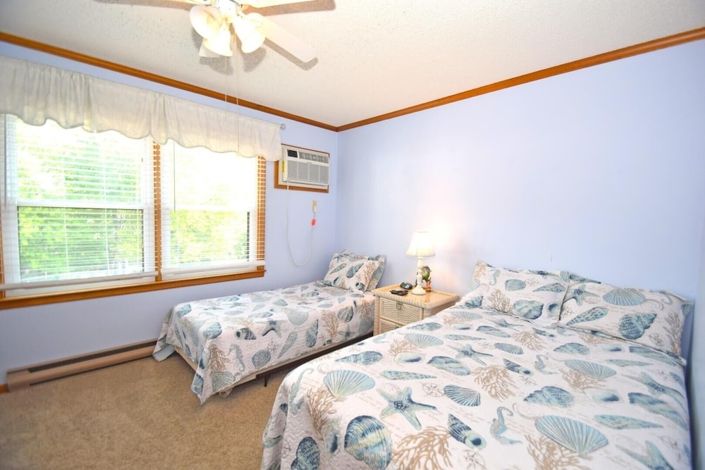Nanticoke Square 207b 2 Bedroom Townhouse by RedAwning view 4