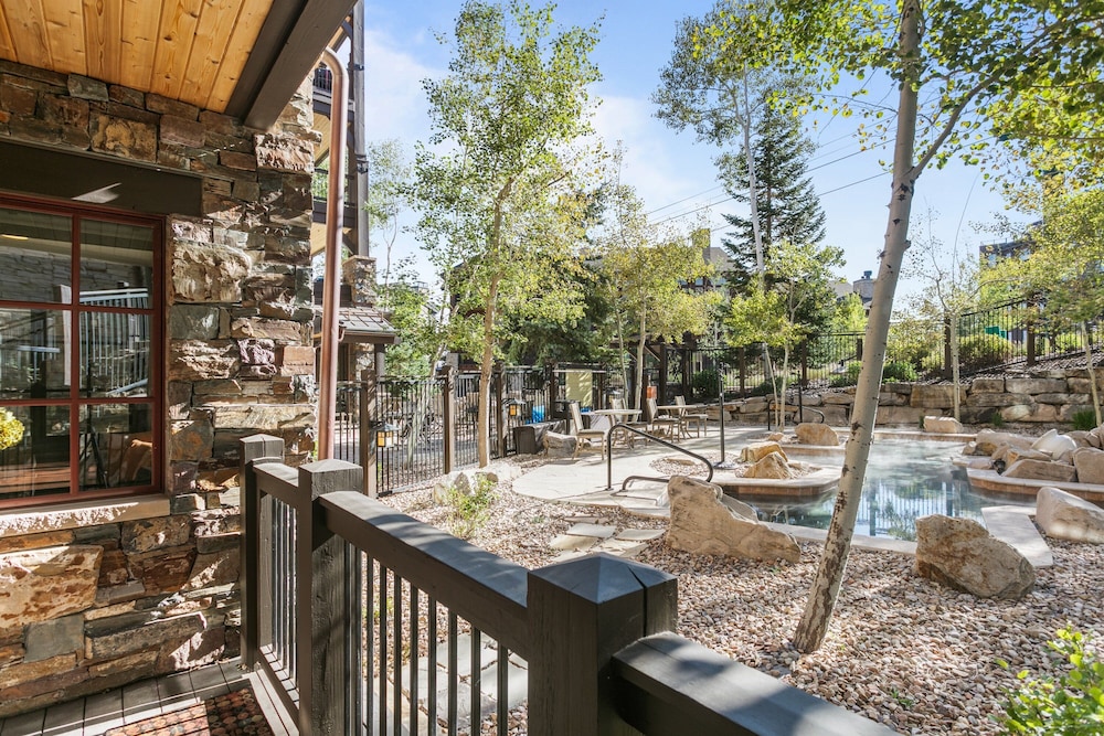 208 - Three Bedroom Flagstaff 3 Condo