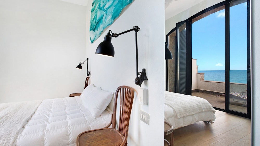 Mirador in Llafranc With 4 Bedrooms and 4 Bathrooms