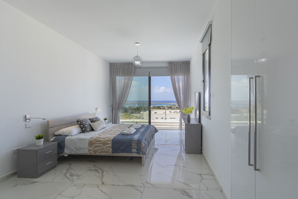 Villa Andromeda Sea Caves view 5