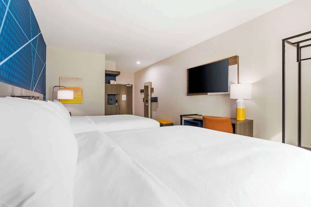 Comfort Inn & Suites Huntsville Near University