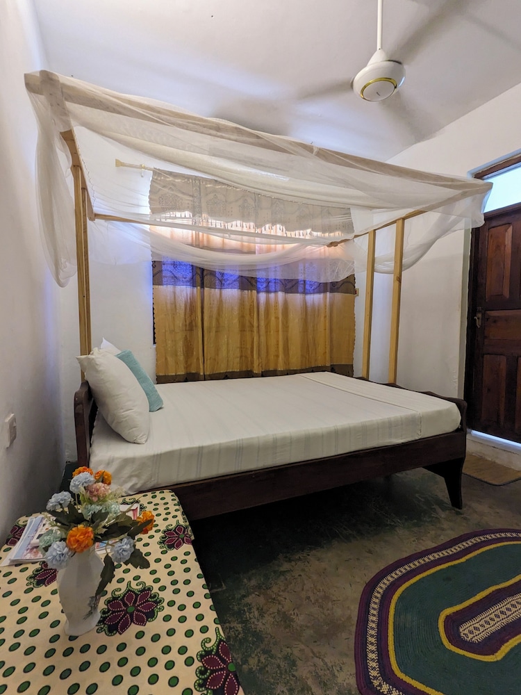 Flamingo Guest House view 3