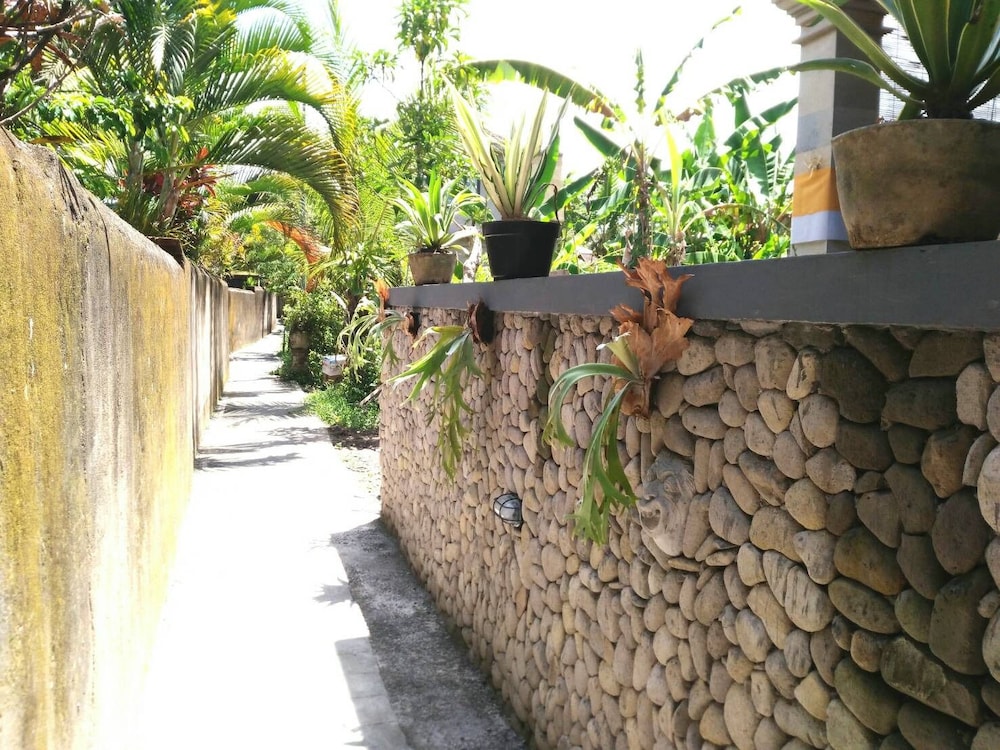 Qiul Guest House
