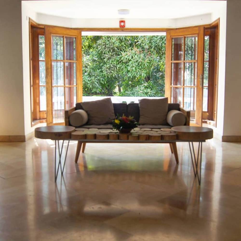 Iguanazu Bed & Breakfast